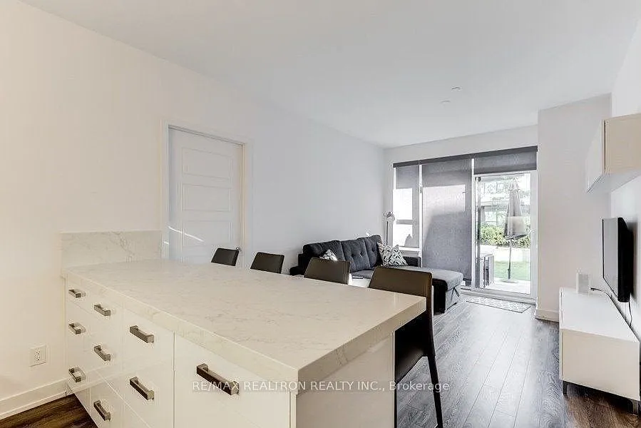 2 bed, $2,500 — Photo 2
