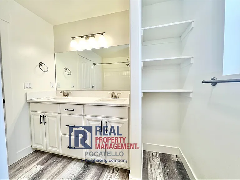 1620 Petersburg Dr — Photo 29