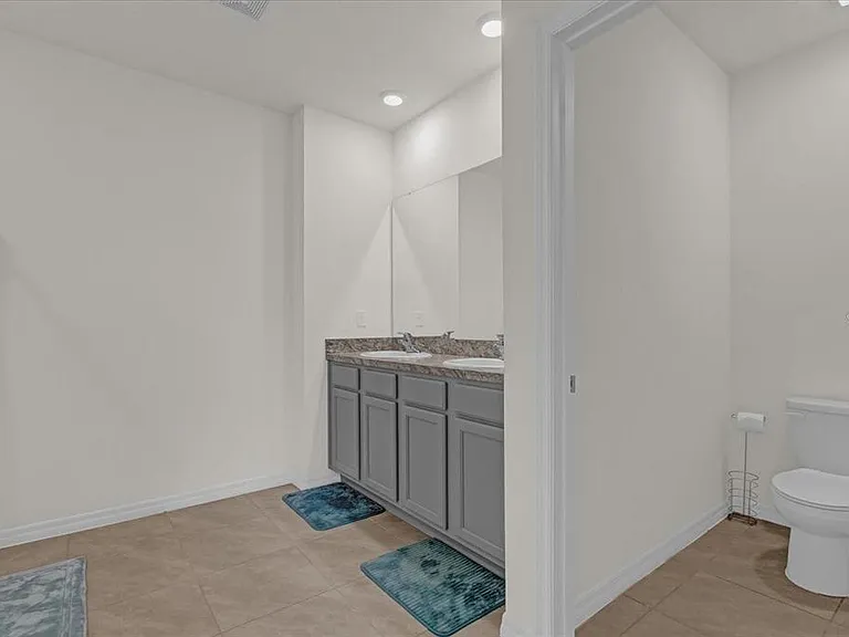 1444 Berry Ln — Photo 15