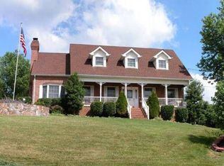 820 Lizabeth Dr, Johnson City, TN 37604