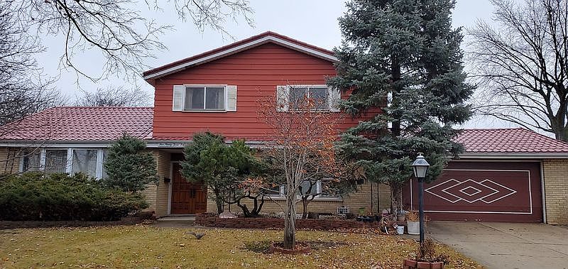 1st image of 593 Bedford Ln