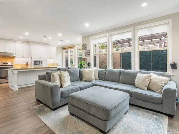 31 Shellbark #19, Irvine, CA 92618