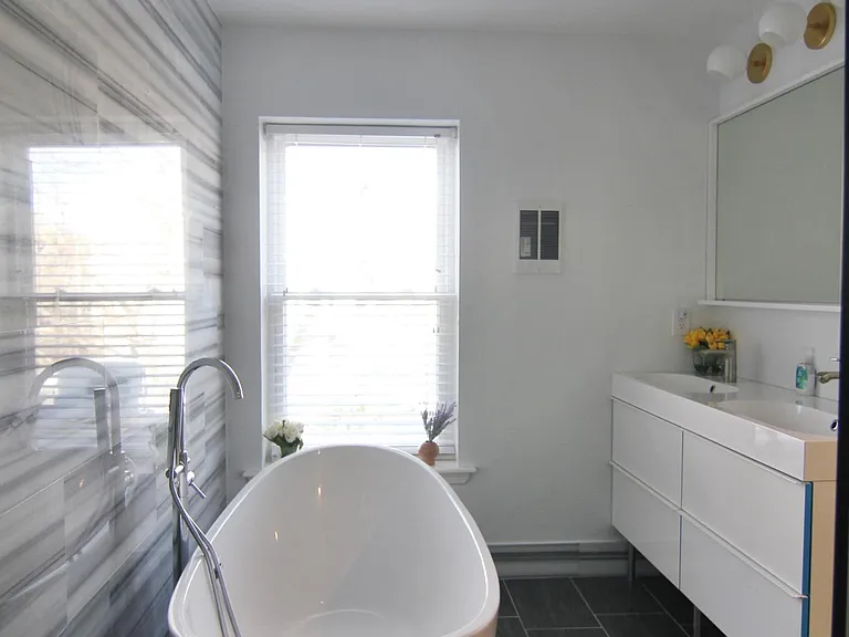 3613 Warren St — Photo 17