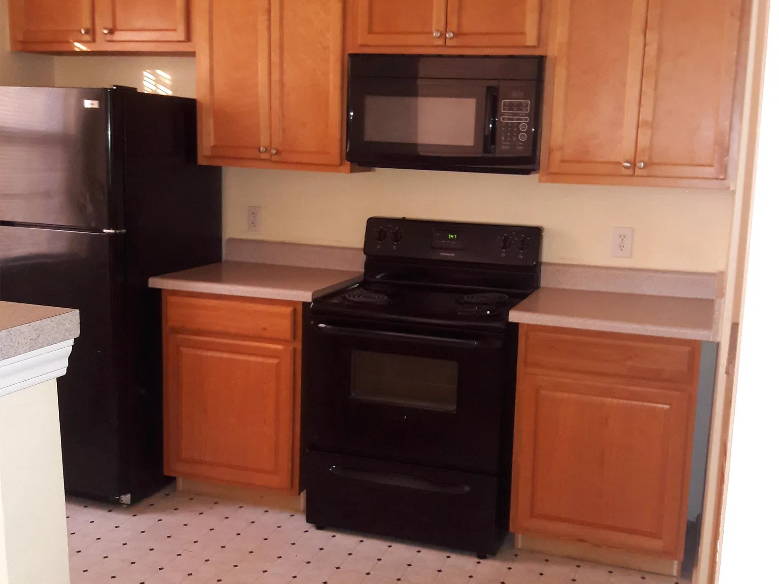 5370 Oakley Commons Blvd — Photo 3