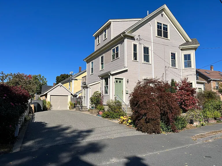 34 S High St — Photo 12