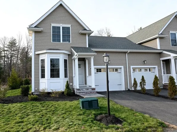 24 Acorn Pl #24, Millis, MA 02054