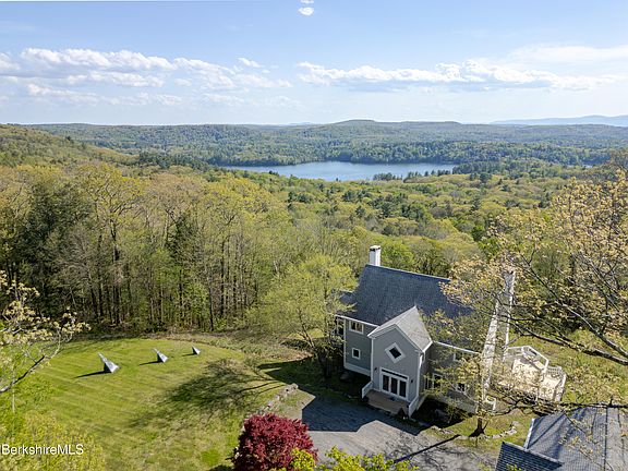 3rd image of 169 Mount Hunger Rd