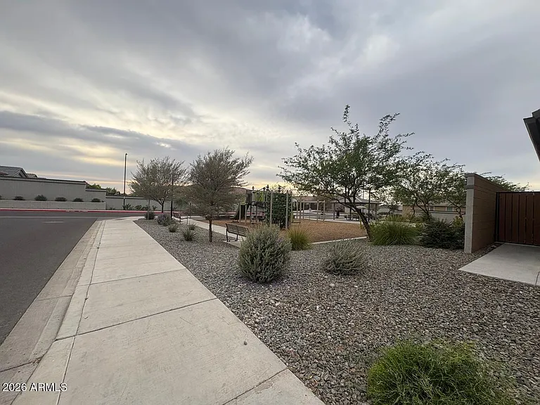 1548 W Corral Rd — Photo 33