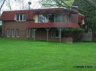 11888 Cottingham Rd, Peosta, IA 52068