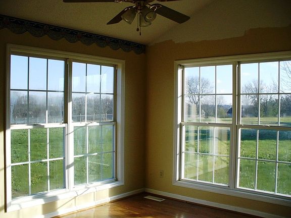 OFFICE OR DINING ROOM