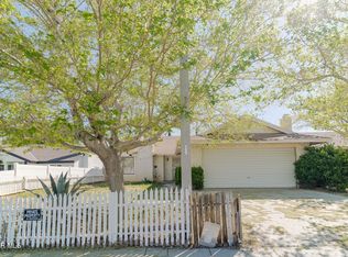 36620 Ramona Rd, Palmdale, CA 93550