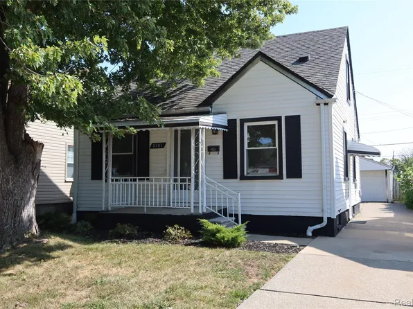 3161 Fort Park Blvd, Lincoln Park, MI 48146