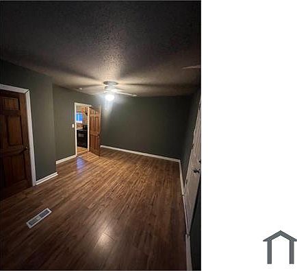 4th image of 5055 Beacon Ave