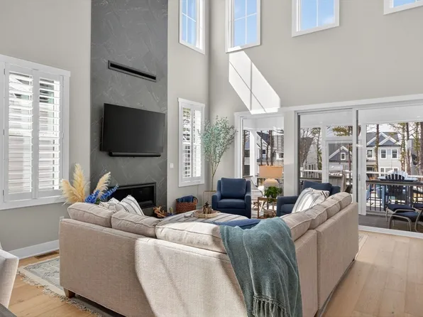 19 Owls Nest, Plymouth, MA 02360