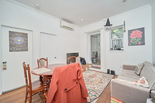 Rented by Living New York | media 47