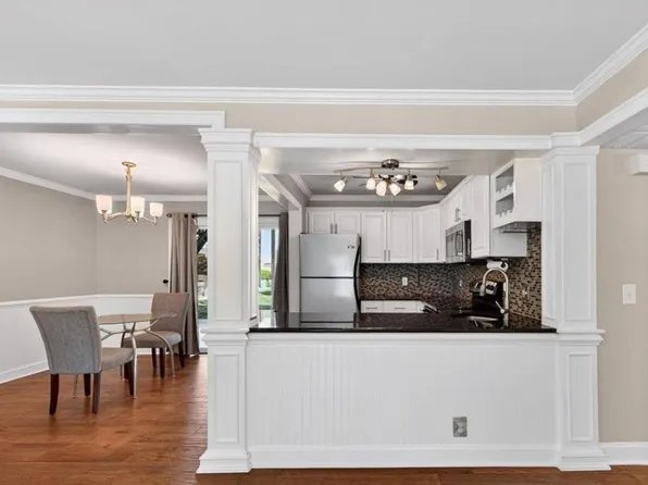 2606 Park Rd APT A, Charlotte, NC 28209