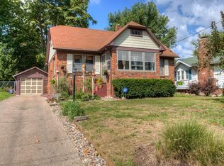 2208 38th St, Des Moines, IA 50310