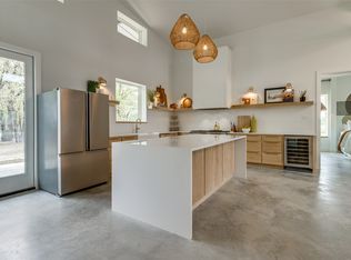 9902 Dripping Springs Rd, Denison, TX 75021