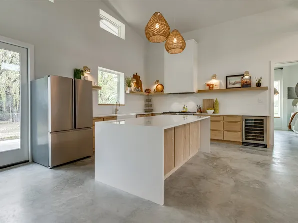 9902 Dripping Springs Rd, Denison, TX 75021