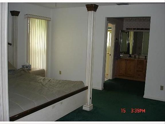 4th image of 10461 NW 18th Pl