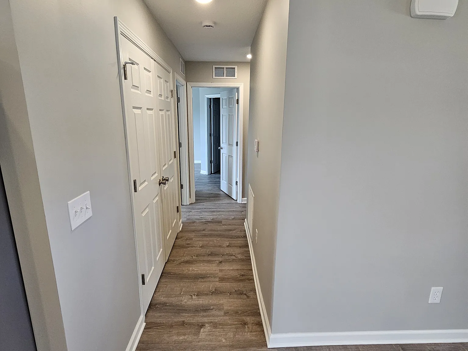 2 bed, 950 sqft, $1,450 — Photo 4