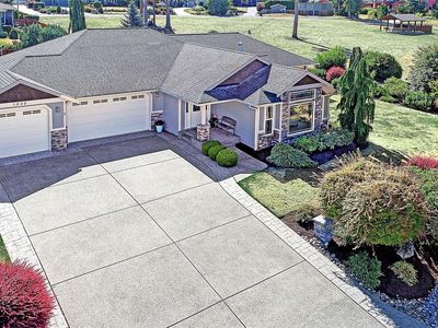 1030 Kingswood Drive, Camano Island, WA, 98282