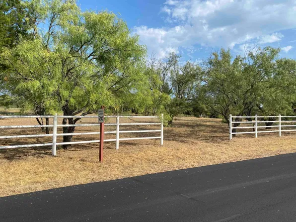 1300 Avenida Serena, Marble Falls, TX 78654