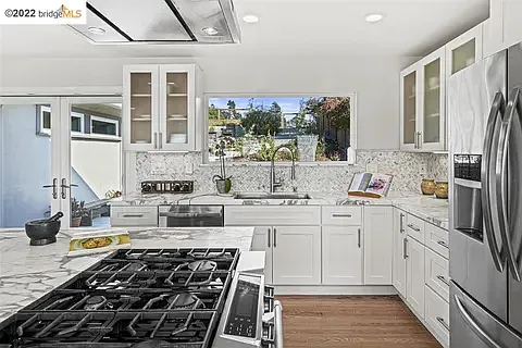 2720 Del Monte Ave
