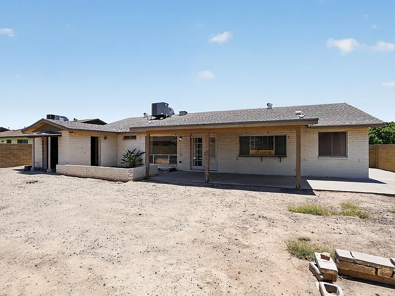 3936 W Dailey St — Photo 17