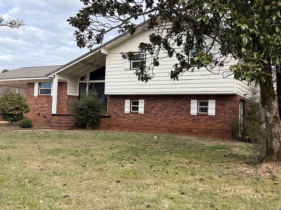 1st image of 705 Windsor Dr