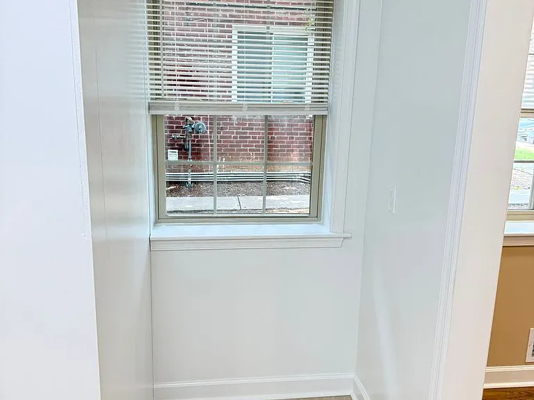 8804 Bradford Rd — Photo 53
