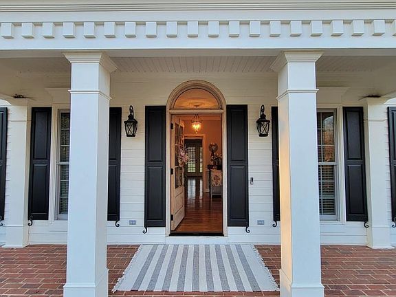 2nd image of 80 Willow Cove Rd