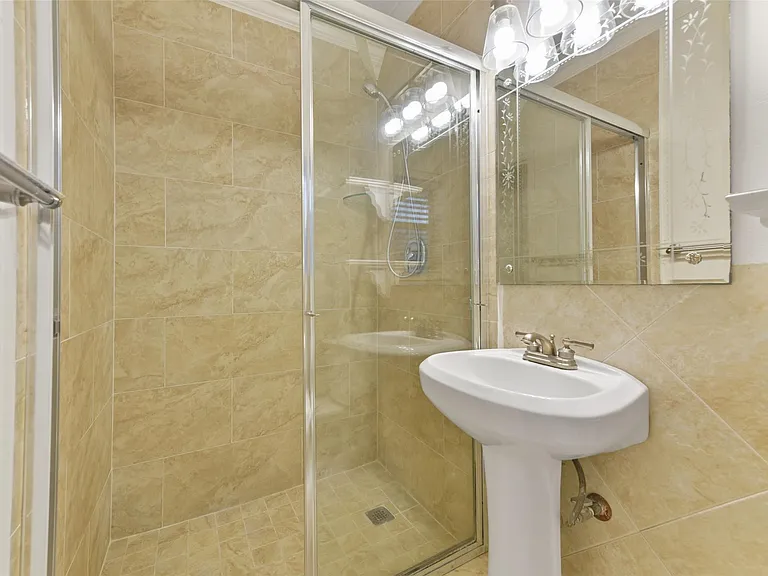 10515 Eddystone Dr — Photo 17