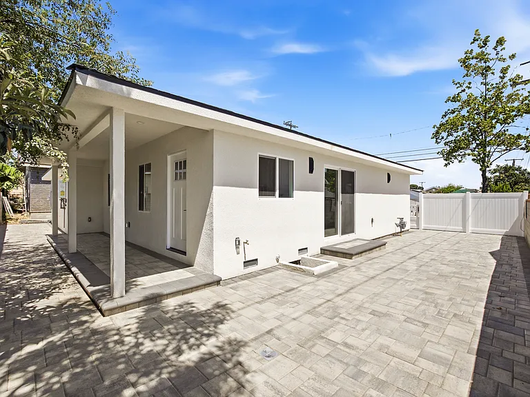 607 Wolfskill St — Photo 3