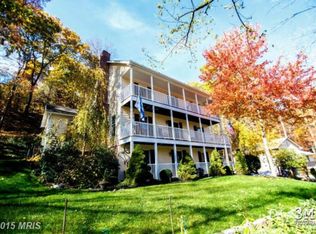 624 Lakeview Dr, Cross Junction, VA 22625