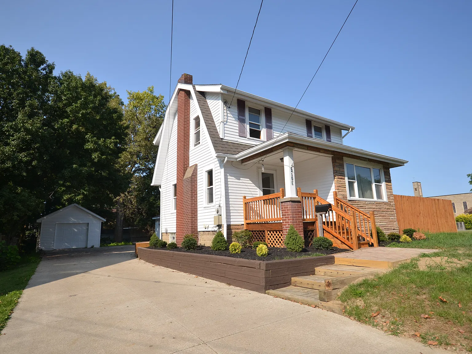 3 bed, 1188 sqft, $1,650 — Photo 2