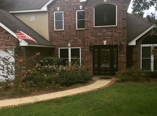 3706 Point Clear Dr, Ocean Springs, MS 39564