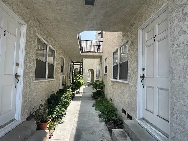 Building Photo - 34 Granada Ave #11