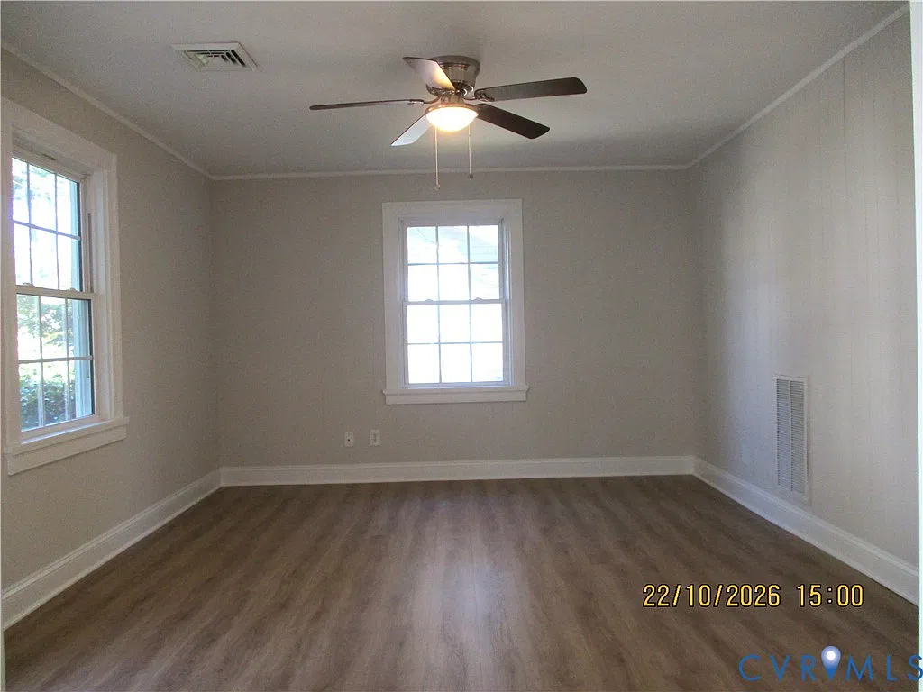 2 bed, 1.0 bath, 1001 sqft, $1,875 — Photo 2