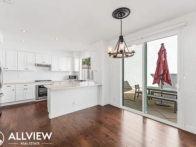2854 Vicenzo Dr — Photo 6
