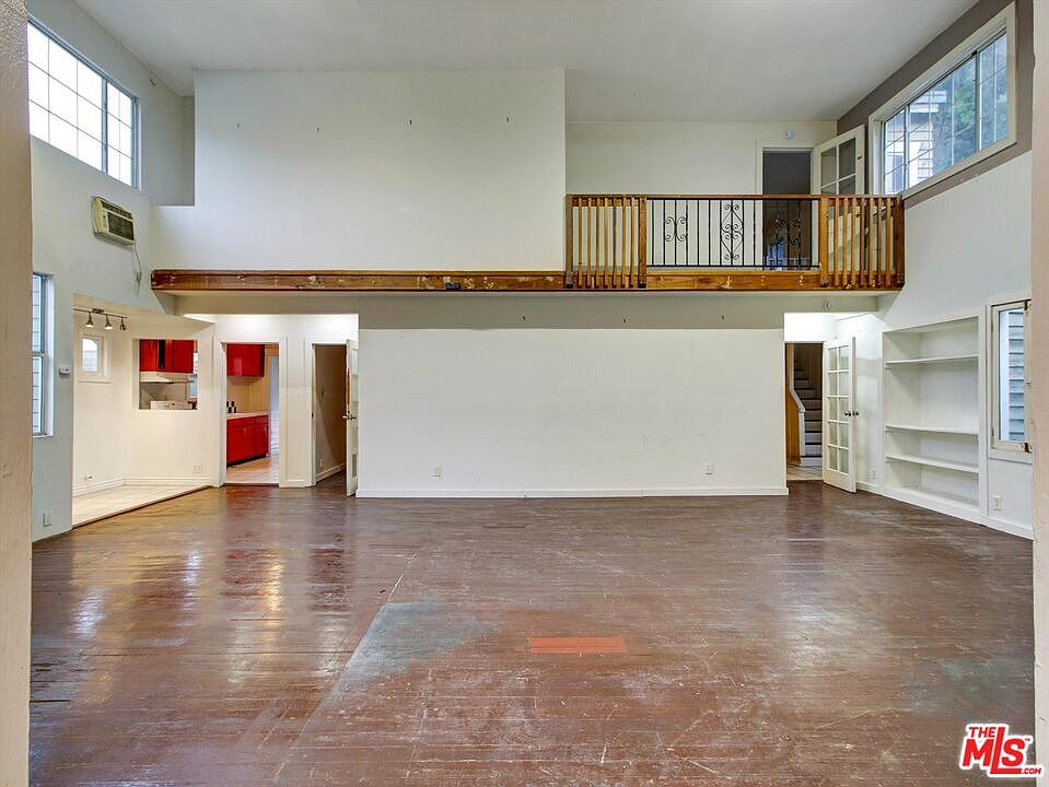 1st image of 1428 N McCadden Pl