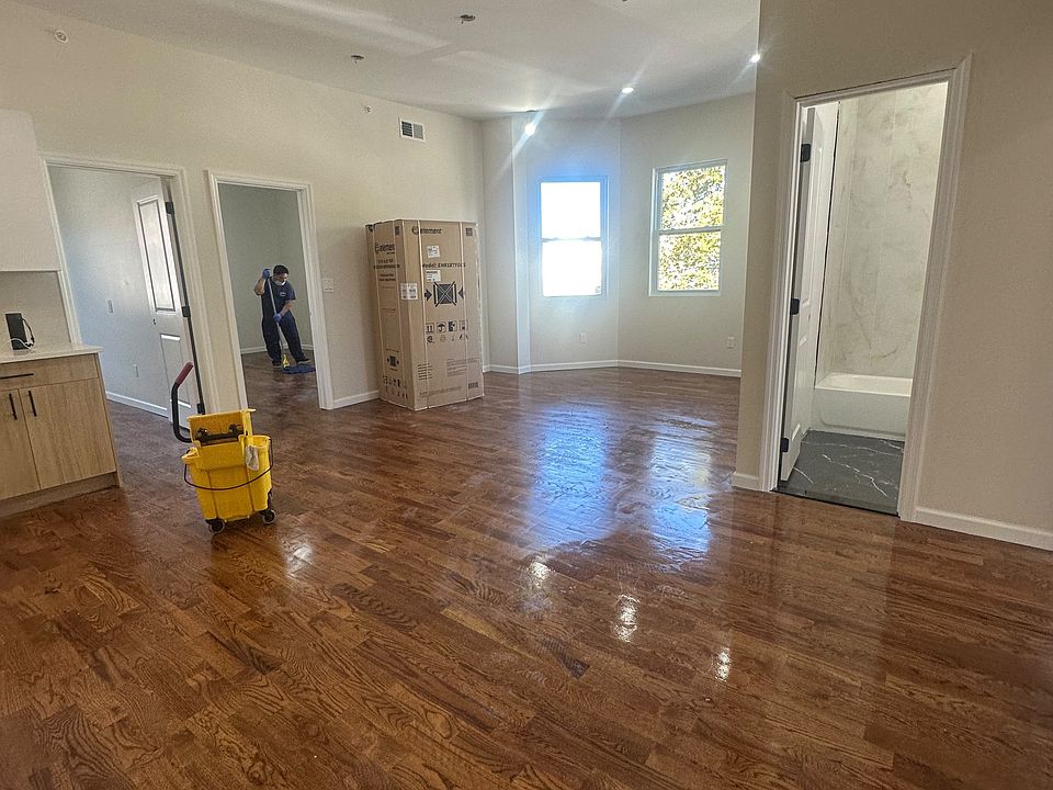 1st image of 169 Lexington Ave #2LL
