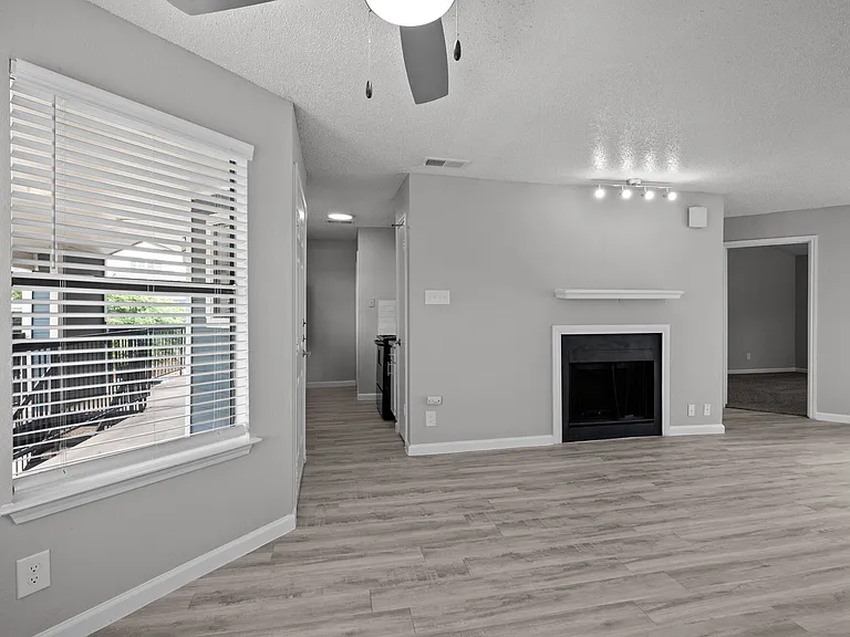 The Azul Apartments — Photo 52