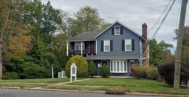 202 Mountain Ave — Photo 10