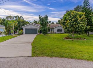 615 SW 7th Pl, Cape Coral, FL 33991