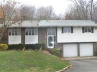 215 Sandbank Rd, Belle Vernon, PA 15012