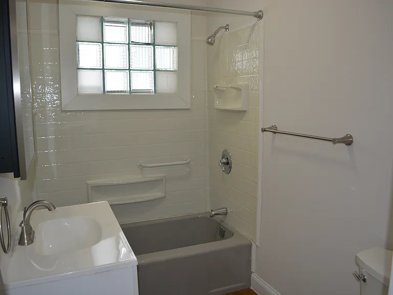 225 Thieme Pl — Photo 10