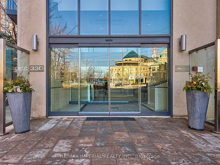 330 Burnhamthorpe Rd W #1108 — Photo 2
