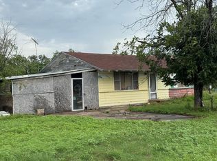 406 Barnett St, Eden, TX 76837