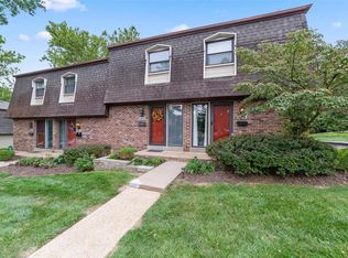 251 Glandore Dr APT B, Ballwin, MO 63021